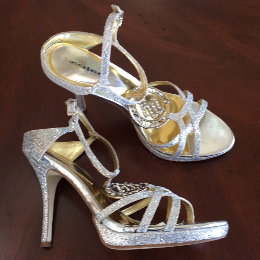 🔴Dressy Silver RocaWear Platforms Shoes - Picture 6 of 6